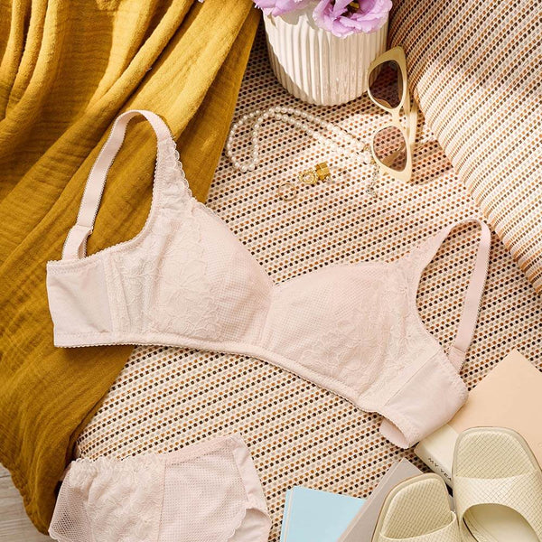 曼黛瑪璉 Mode Marie Bra 【舒壓包覆】無鋼圈胸圍  B-F杯 (麥穗膚/自在藍)