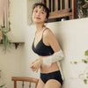 曼黛瑪璉 Mode Marie Panty 【無鋼圈系列】低腰寬邊三角內褲(黑/百搭藍/輕甜膚)