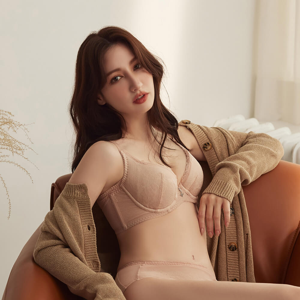 曼黛瑪璉 Mode Marie Bra 【任選三件再減100】收副乳推介 HiBra胸圍 (甜美膚)