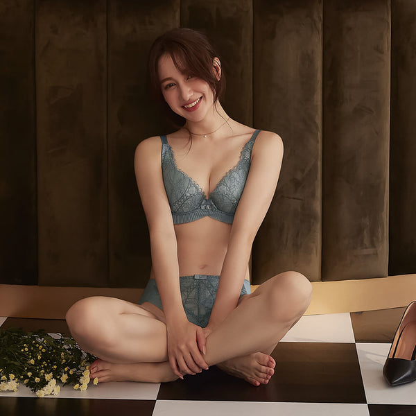 曼黛瑪璉 Mode Marie Bra 【任選三件再減100】雙弧胸圍 B-G杯 (靜謐灰)