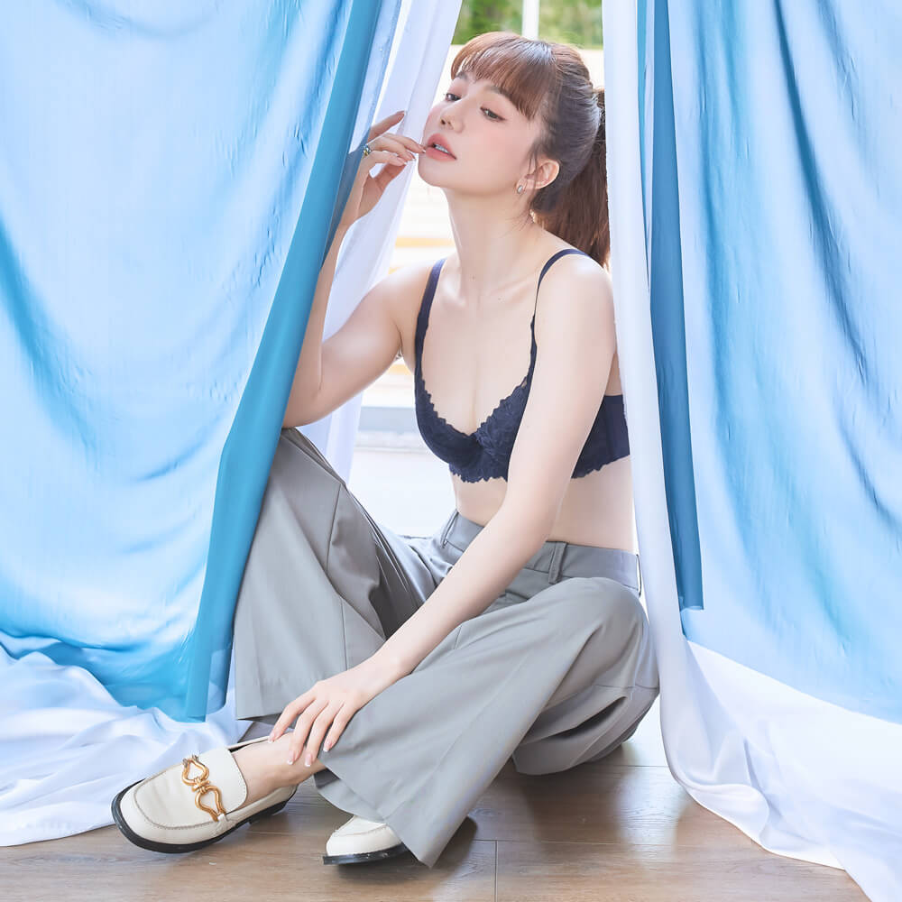 【買一送一】Classical胸圍 B-E杯 (莫迪藍)