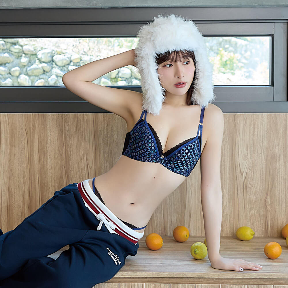 【包覆背肉】啵提胸圍 B-F杯 (黑鍛藍)