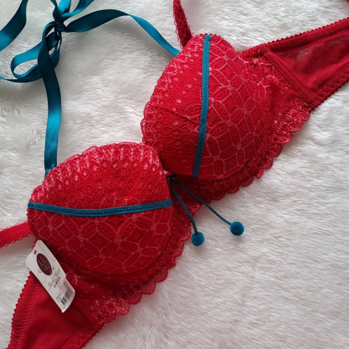 【買一送一】迷戀兔女郎 胸圍 (紅）